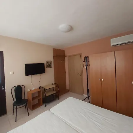 Guest house Bela Balchik