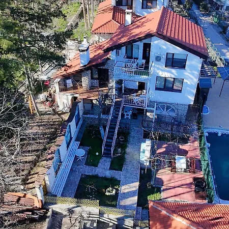 Guest house Bela Balchik