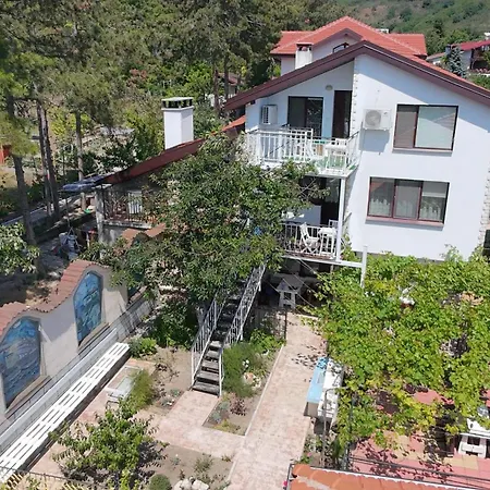 Bela Guest house