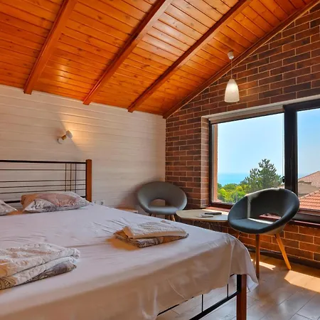 Guest house Bela